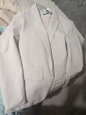 WHBM Pale Blush Tailored Blazer Jacket